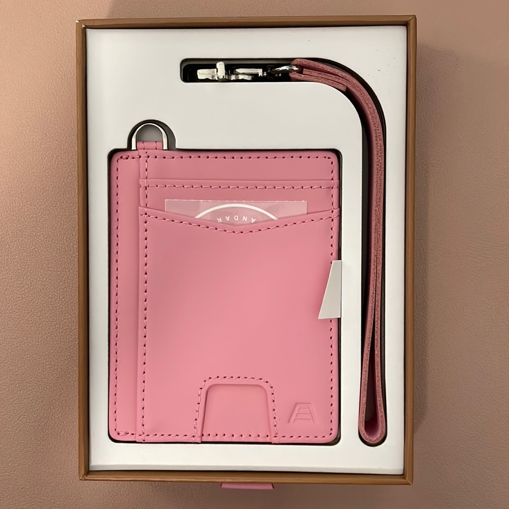 Andar | The Denner | Peony
